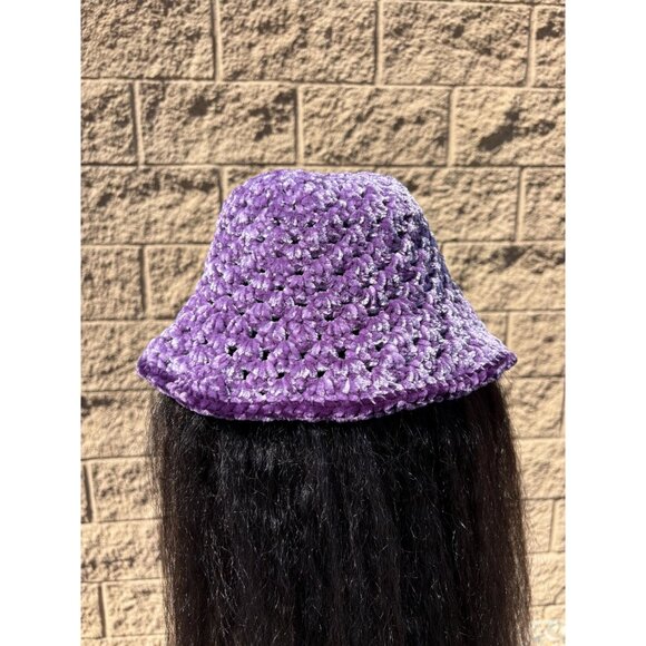 Stylish Purple Heart Bucket Hat - Teens & Kids Fashion Accessory - Picture 4 of 6